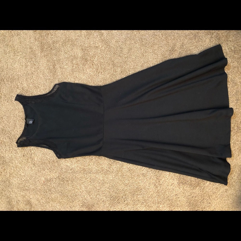 Black dress - Picture 1 of 3